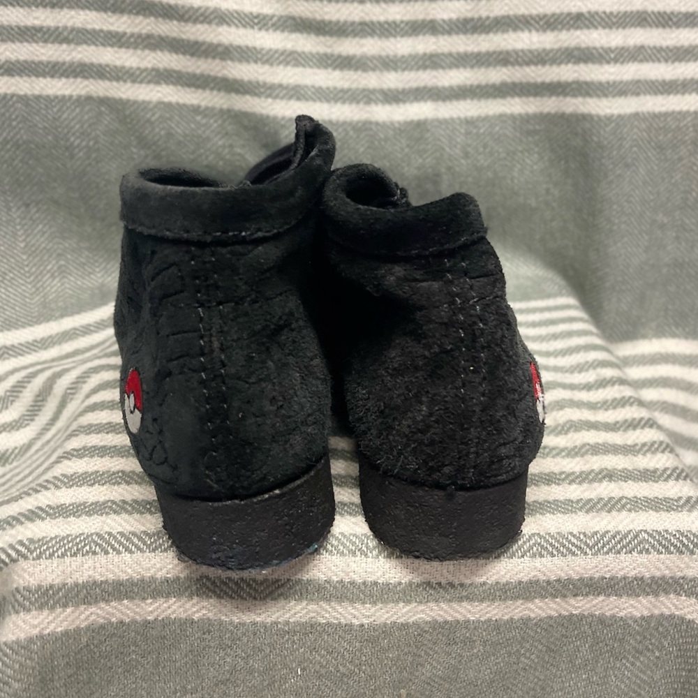 Clarks x Pokemon black wallabee boots - Picture 4 of 12